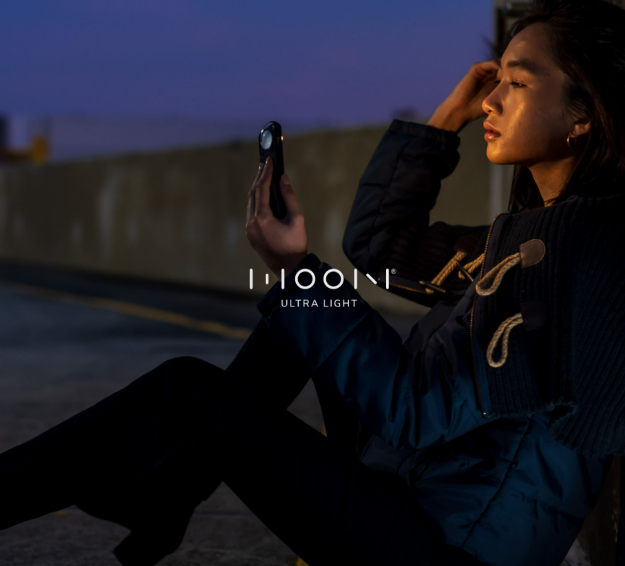 Amazon.com: Moon Ultralight 2 - Selfie Light With Touch Controls